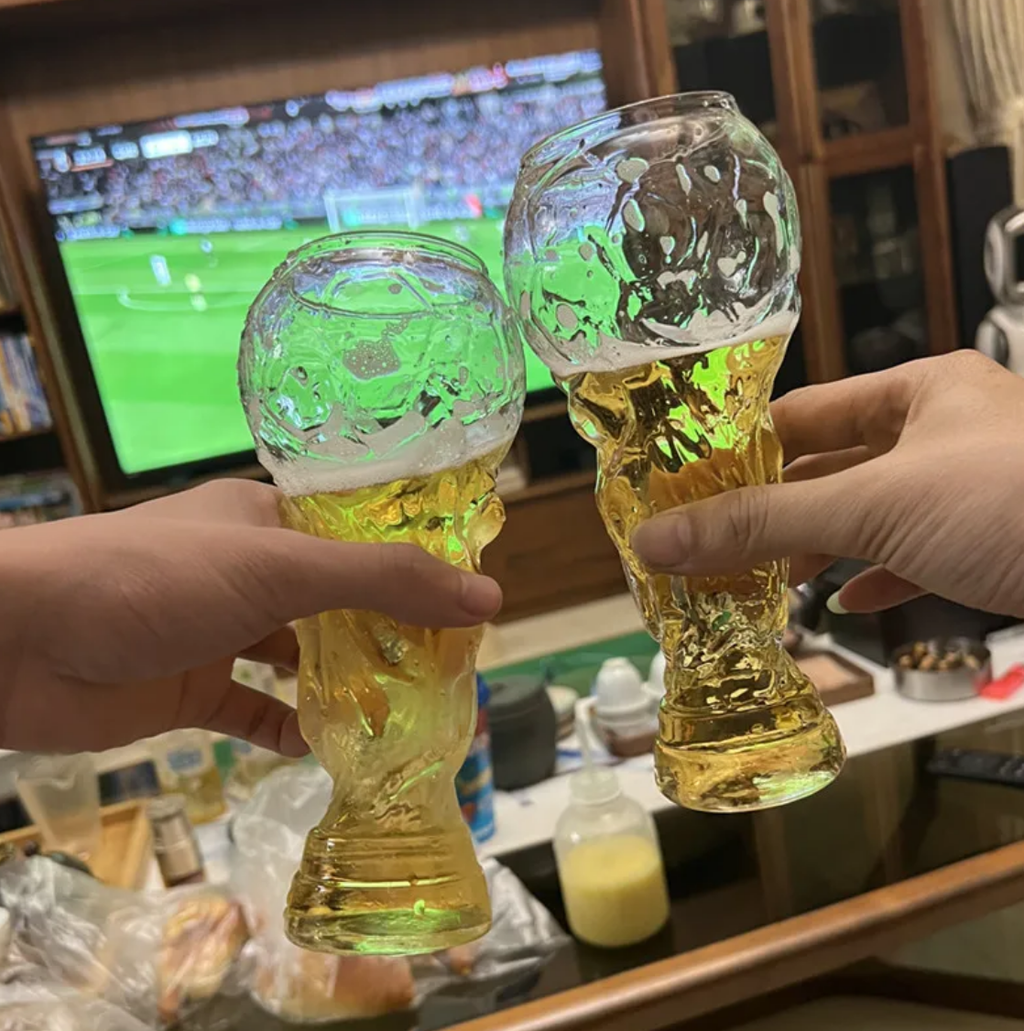 2026 🏆Trophy Beer Glass – Textured Soccer Pint Mug