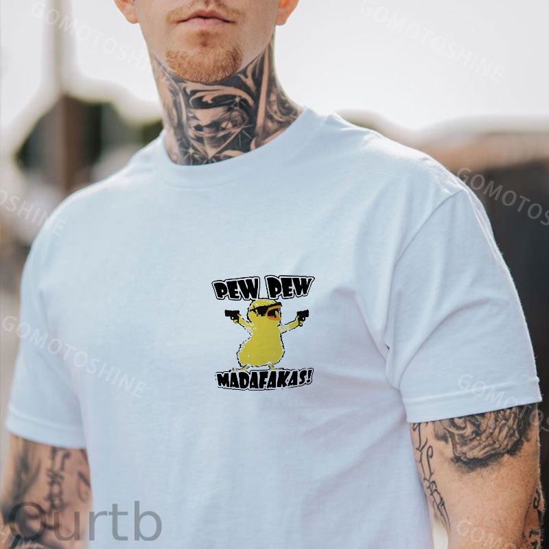 Yellow Duck Carries Pistol Letter Graphic Black Print T-shirt